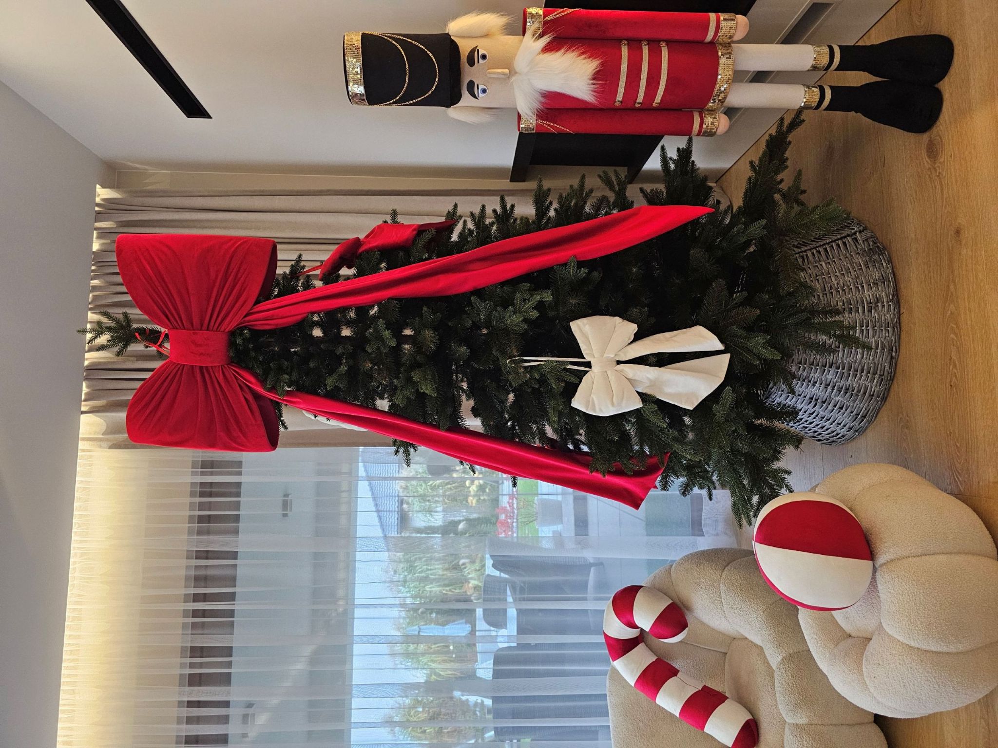 poduszka laska czerwona zdjęcie 1