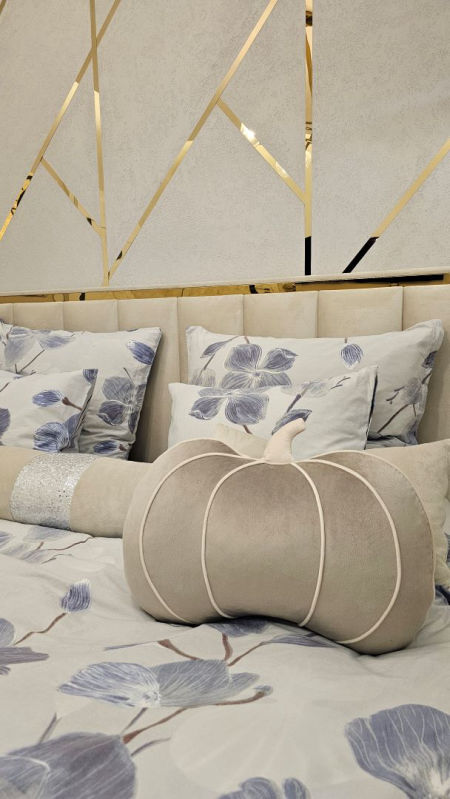 poduszka dynia szarobeżowa ciemna