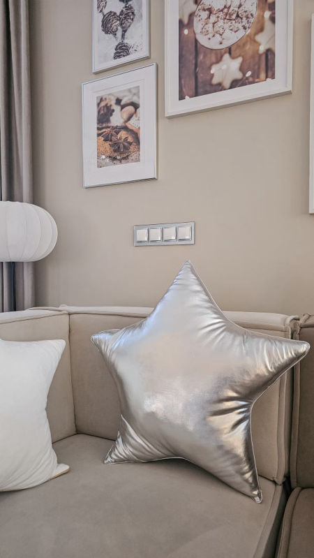 poduszka gwiazda srebrna błyszcząca