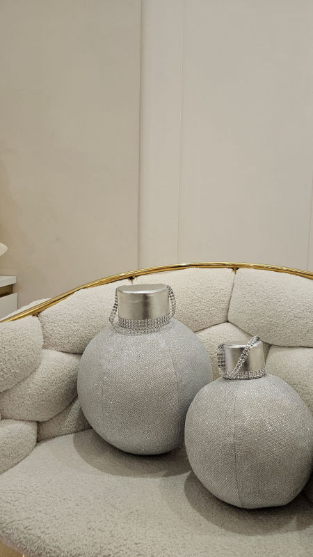 poduszka bombka materiał świecący