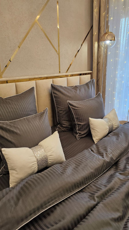 poduszki kokardy białe z cekinami 2 sztuki