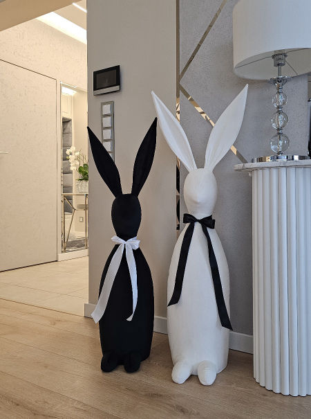 Zając stojący 110cm czarny