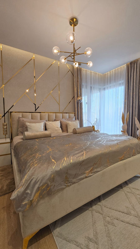 Narzuta velvet marmur szarobeżowy ze złotem