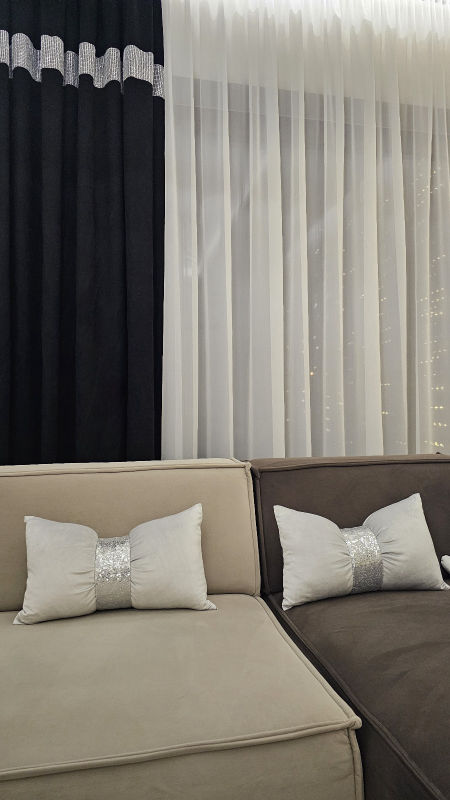 Poduszki 2 sztuki kokardy kolor jasny szary cekiny srebrne