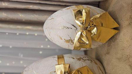 Jajo Wielkanocne krem marmur ze złotem 50cm