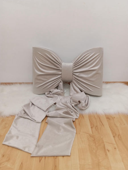 kokarda beżowa velvet