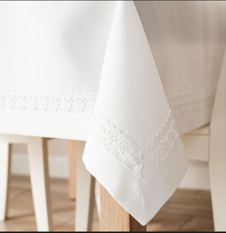 obrus biały z gipiurą